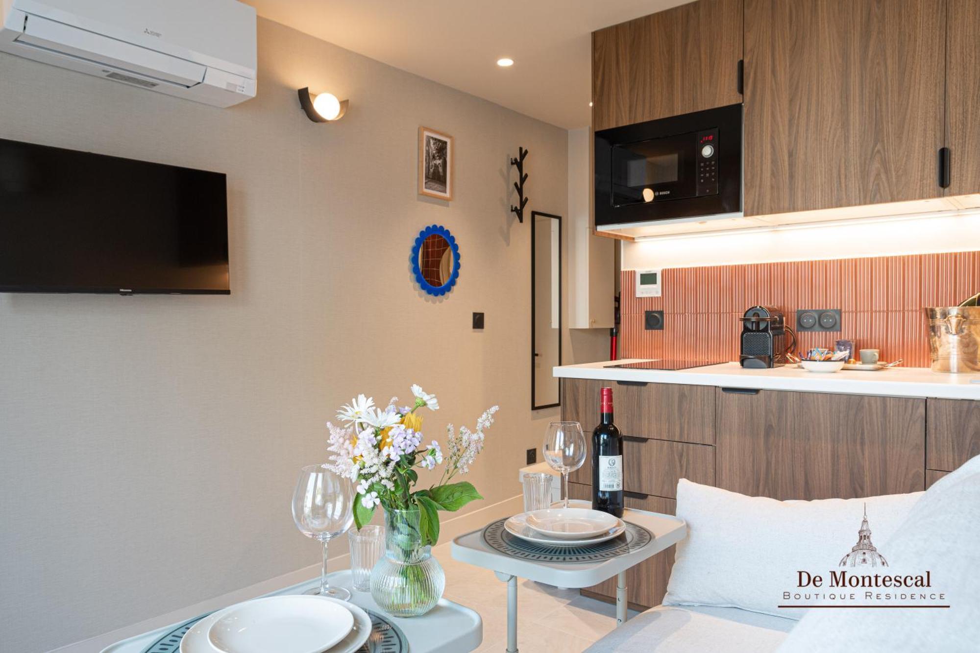 De Montescal- Montparnasse Central With Ac 11 To 14M2 Studio In A Prime Location Paris Exterior photo