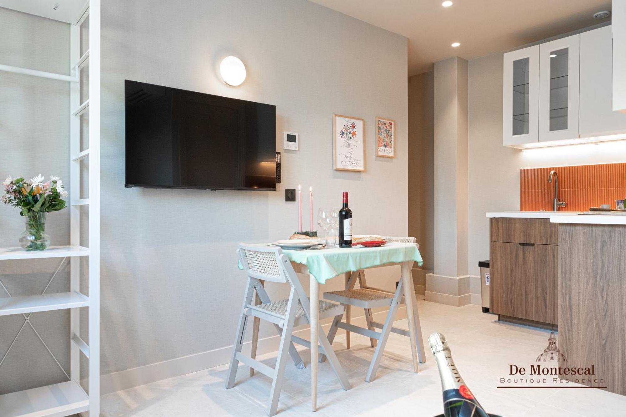 De Montescal- Montparnasse Central With Ac 11 To 14M2 Studio In A Prime Location Paris Exterior photo